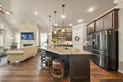 4815 Fairford Drive, Sugar Land, TX 77479 - Photo 10