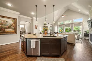 4815 Fairford Dr, Sugar Land, TX 77479 - Photo 14