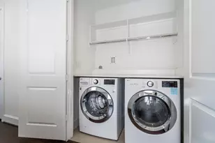 8624 Emnora Ln, Houston, TX 77080 - Photo 24