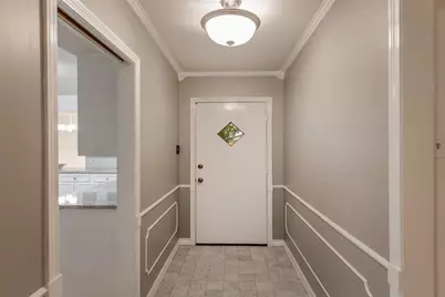 10902 Saint Marys Lane, Houston, TX 77079 - Photo 4