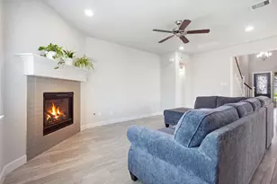 1717 Oakdale Mist Dr, Dickinson, TX 77539 - Photo 8