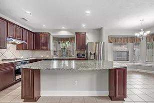 2505 Twisting Pine Ct, Houston, TX 77345 - Photo 10