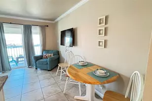 6102 Seawall Blvd, Galveston, TX 77551 - Photo 4