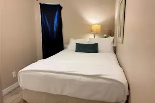 6102 Seawall Blvd, Galveston, TX 77551 - Photo 14