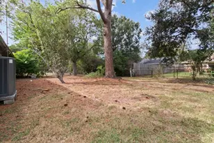 2106 Monterrey St, Kemah, TX 77565 - Photo 10