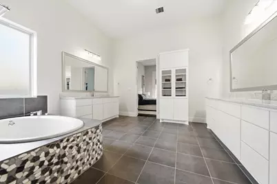 5735 Genoa Springs Lane, Sugar Land, TX 77479 - Photo 28