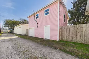 3602 Ave S 1/2 Rear, Galveston, TX 77550 - Photo 34