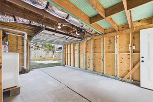 3602 Ave S 1/2 Rear, Galveston, TX 77550 - Photo 28