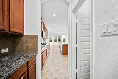4663 Rockton Hills Lane, Sugar Land, TX 77479 - Photo 12
