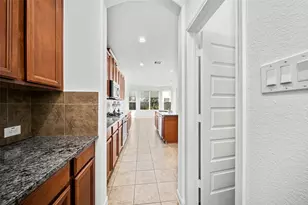 4663 Rockton Hills Ln, Sugar Land, TX 77479 - Photo 12