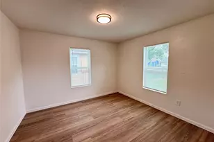 514 McKee St, Clute, TX 77531 - Photo 40