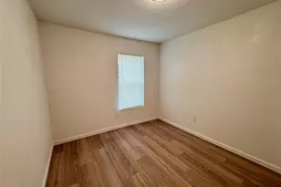 514 McKee St, Clute, TX 77531 - Photo 34