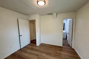 514 McKee St, Clute, TX 77531 - Photo 44