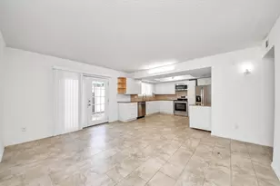 10372 Hammerly Blvd, Houston, TX 77043 - Photo 4