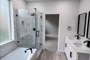 14151 Astonshire Ln, Houston, TX 77014 - Photo 24