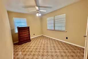 1810 11th St, Orange, TX 77630 - Photo 12