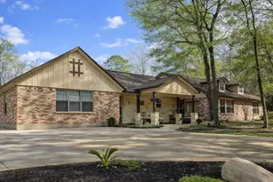 2004 Northshore Dr, Conroe, TX 77304 - Photo 2