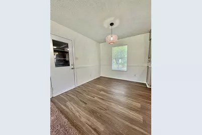 119 Stanford Street, Lake Jackson, TX 77566 - Photo 4