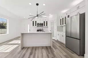 5304 Lynnfield St, Houston, TX 77028 - Photo 14