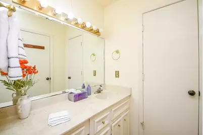 4902 Rainwater Drive, Pasadena, TX 77505 - Photo 16