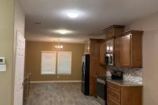 1140 2nd Ave N, Texas City, TX 77590 - Photo 8