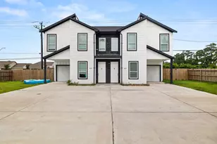 8534 Woodlyn Rd, Houston, TX 77028 - Photo 1