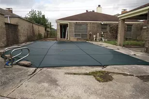 11718 Coachfield Ln, Houston, TX 77035 - Photo 2