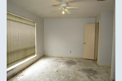 11718 Coachfield Lane, Houston, TX 77035 - Photo 8