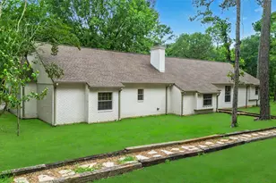 83 Dahlia Rd, Huntsville, TX 77320 - Photo 2