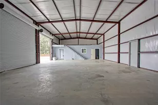 13051 Pleasant Valley Dr, Rosharon, TX 77583 - Photo 6