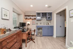 9718 Springmont Dr, Houston, TX 77080 - Photo 14