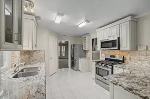 3927 Village Well Dr, Humble, TX 77396 - Photo 10