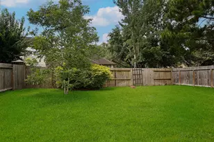 19 Patina Pines Pl, The Woodlands, TX 77381 - Photo 26