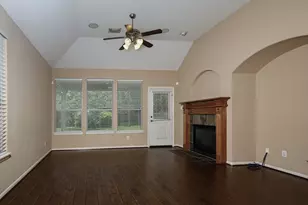 19 Patina Pines Pl, The Woodlands, TX 77381 - Photo 8