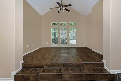 19 Patina Pines Place, The Woodlands, TX 77381 - Photo 6