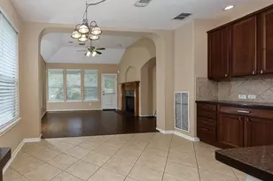 19 Patina Pines Pl, The Woodlands, TX 77381 - Photo 10
