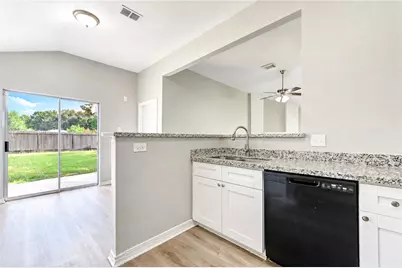 15814 Murrelet Court, Humble, TX 77396 - Photo 10