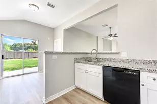 15814 Murrelet Ct, Humble, TX 77396 - Photo 10