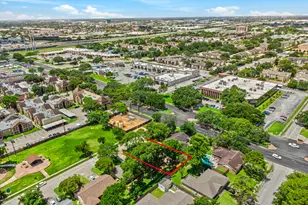 9666 Windswept Ln, Houston, TX 77063 - Photo 36