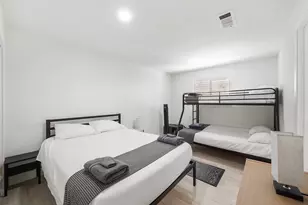 8007 Beluche Dr, Galveston, TX 77551 - Photo 22