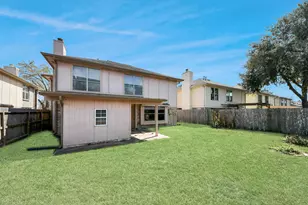 12318 Glenmeadow Dr, Stafford, TX 77477 - Photo 20