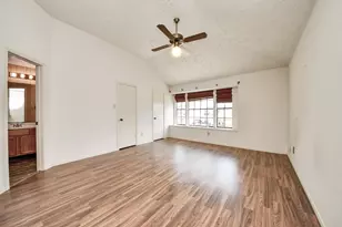 12318 Glenmeadow Dr, Stafford, TX 77477 - Photo 14