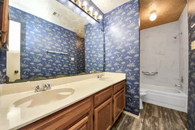 12318 Glenmeadow Drive, Stafford, TX 77477 - Photo 18