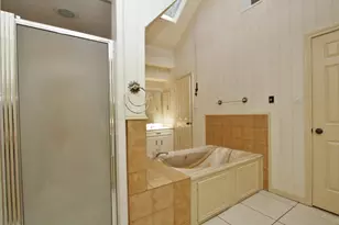 3339 Three Pines Dr, Houston, TX 77339 - Photo 14