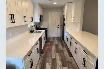 5316 Tanglebriar Drive, Dickinson, TX 77539 - Photo 6