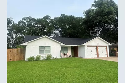 5316 Tanglebriar Drive, Dickinson, TX 77539 - Photo 1
