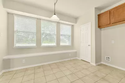 5002 Creekside Avenue, Baytown, TX 77523 - Photo 8