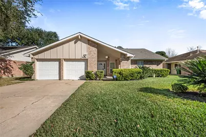 9730 Wickenburg Drive, Houston, TX 77031 - Photo 1