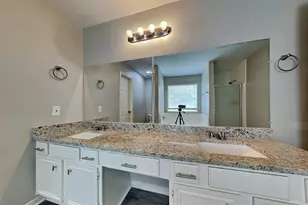1810 Telkwa Dr, Spring, TX 77386 - Photo 10