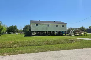 2208 Nelson Ave, Port Bolivar, TX 77650 - Photo 2